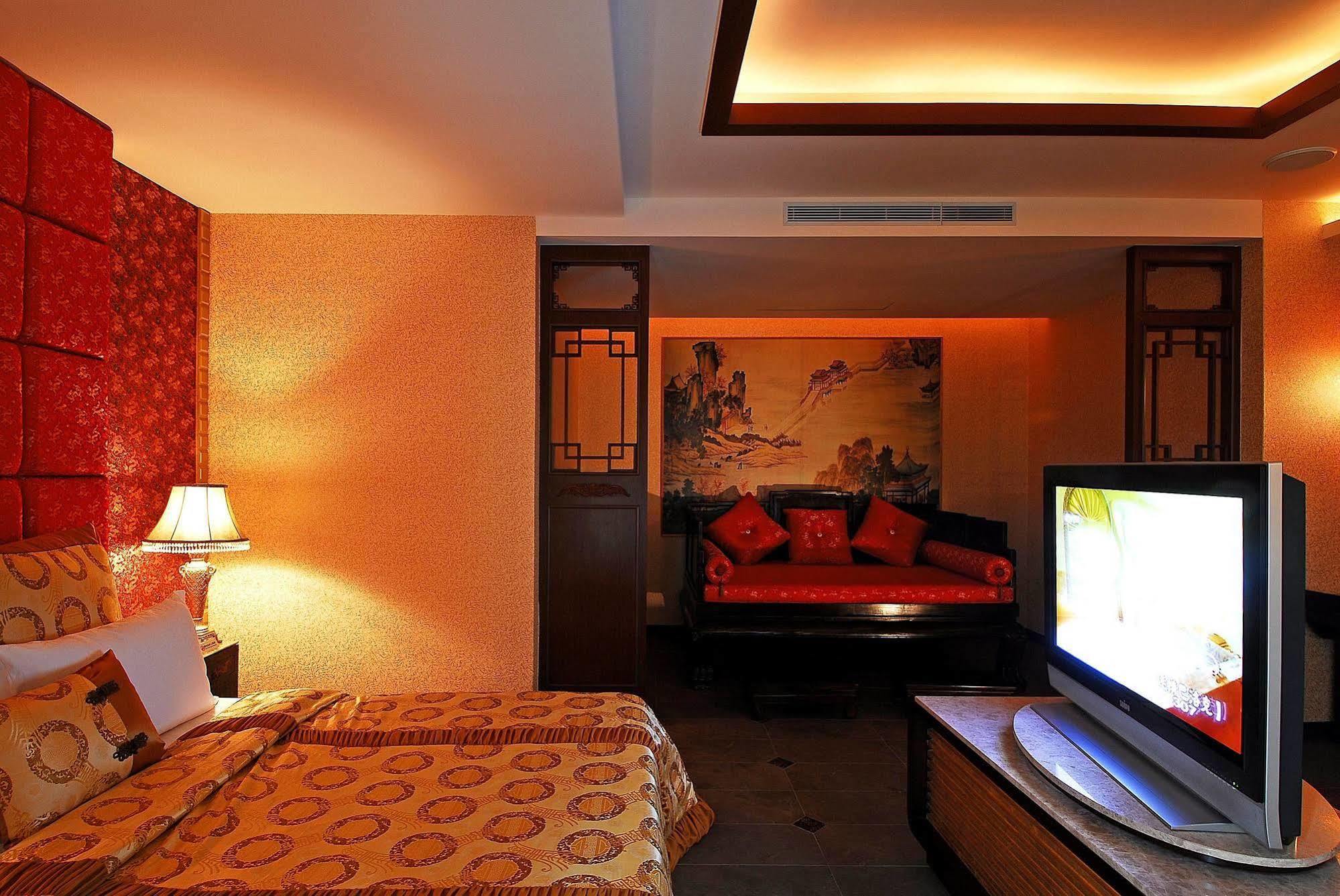 All-Ur Boutique Motel -Chia Yi Branch Chiayi Exterior foto