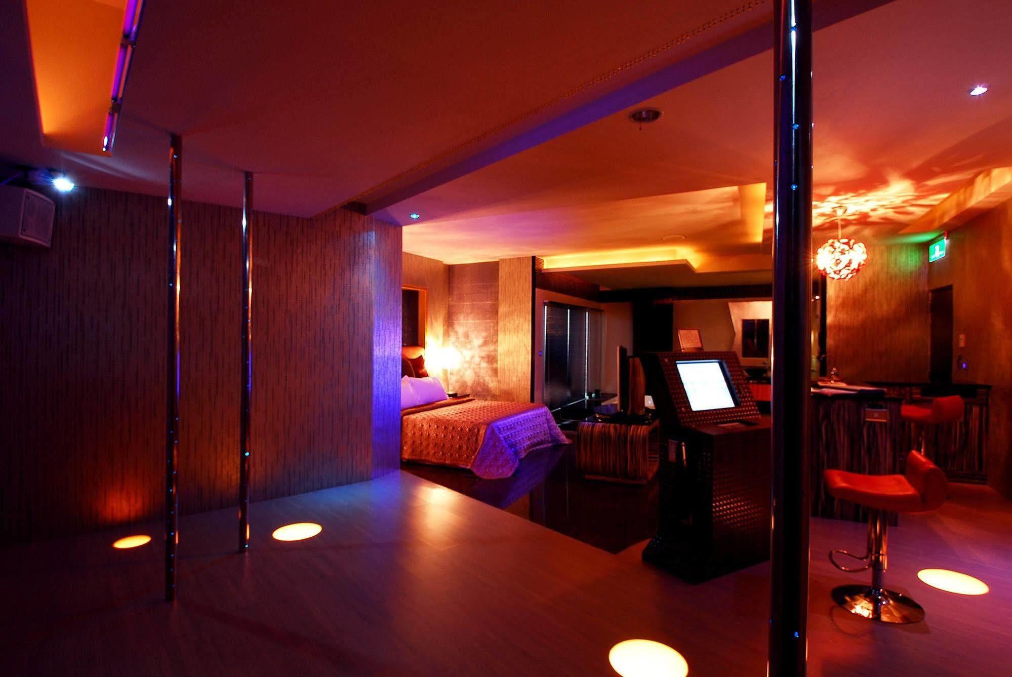 All-Ur Boutique Motel -Chia Yi Branch Chiayi Exterior foto